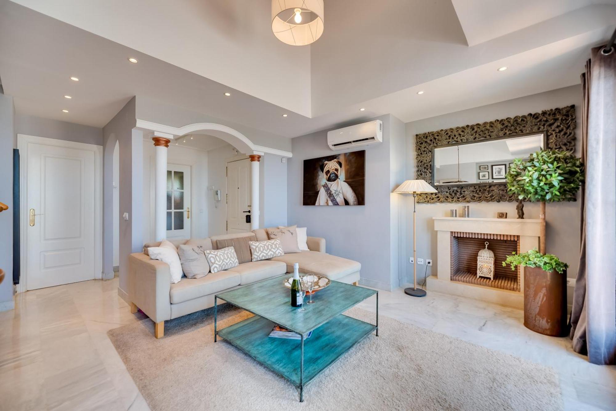 Elegant 2 Bdrm Penthouse With Bbq And Pools Apartman Marbella Kültér fotó