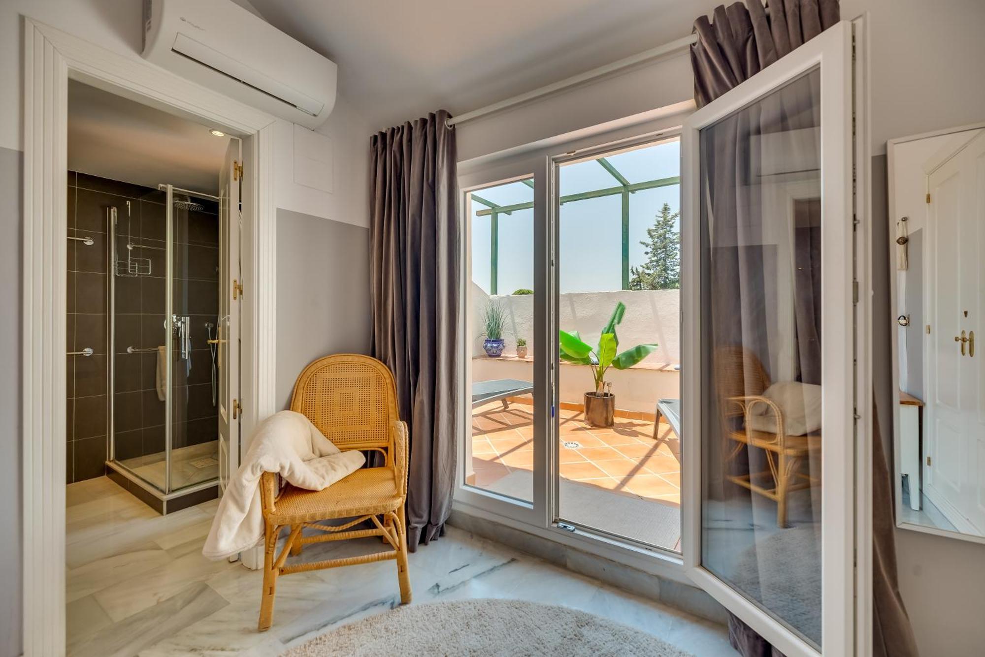 Elegant 2 Bdrm Penthouse With Bbq And Pools Apartman Marbella Kültér fotó