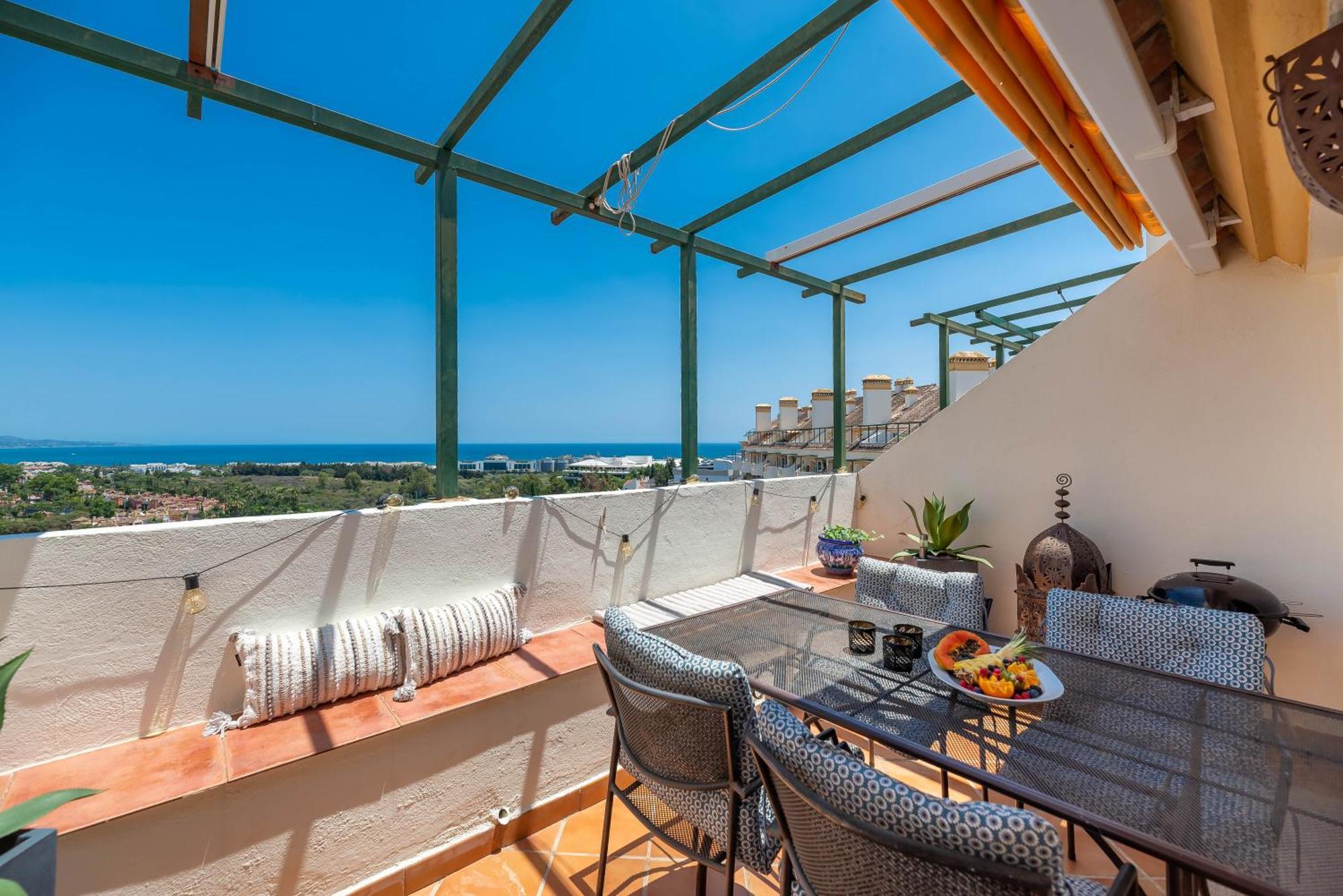 Elegant 2 Bdrm Penthouse With Bbq And Pools Apartman Marbella Kültér fotó